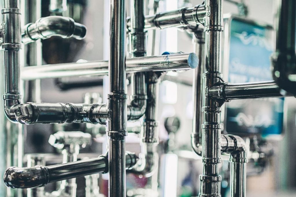 Stainless steel pipes and fittings
